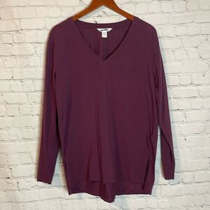 Athleta Women's Large Purple Renew Seamless Long Sleeve V-Neck Shirt